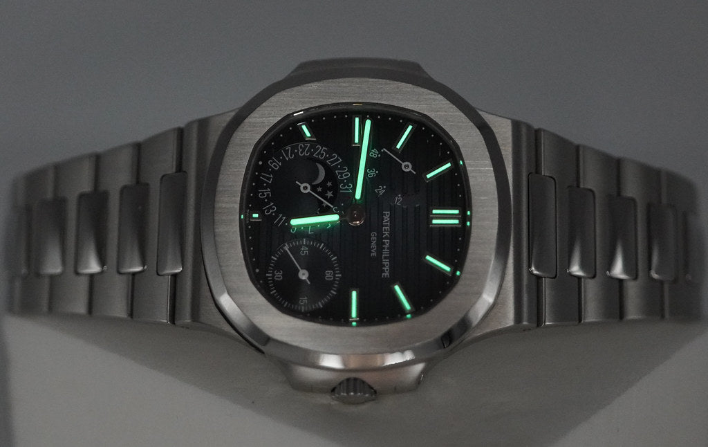 Patek Philippe 5712/1A Nautilus Steel Blue Dial Moonphase – 2022 Full Set