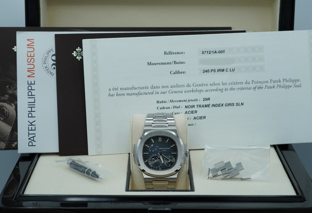 Patek Philippe 5712/1A Nautilus Steel Blue Dial Moonphase – 2022 Full Set