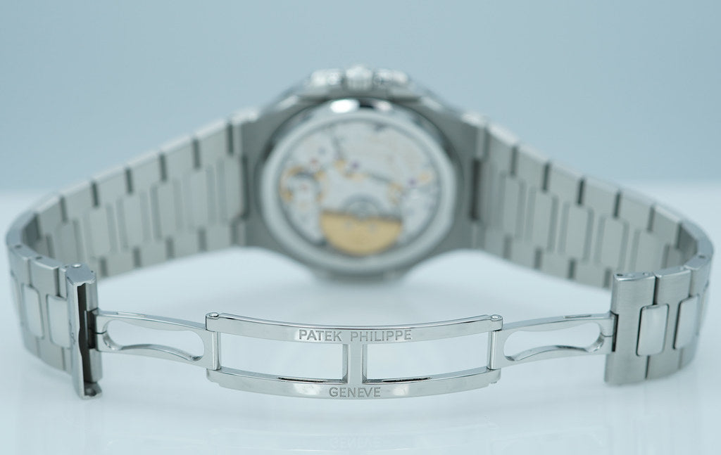 Patek Philippe 5712/1A Nautilus Steel Blue Dial Moonphase – 2022 Full Set