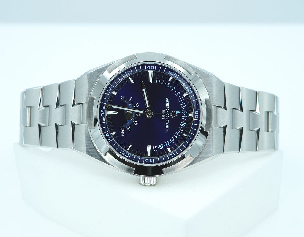 Vacheron Constantin Overseas 4000V Moonphase Retrograde Blue Dial – 2025 Boutique Exclusive