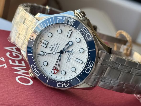 Omega Seamaster Diver 300m Master Co-Axial America’s Cup Special Edition