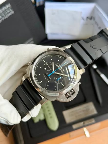 Panerai Luminor 1950 Rattrapante 8 Days Titanio PAM00427