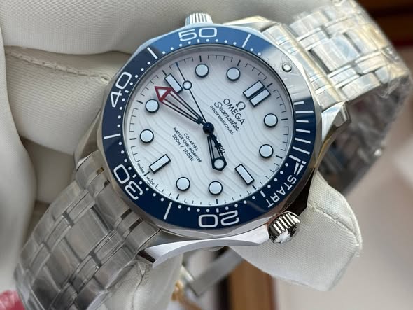 Omega Seamaster Diver 300m Master Co-Axial America’s Cup Special Edition